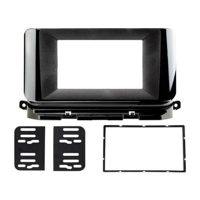 Kit ramă 2DIN Connects2 pentru Skoda Octavia 2021+ negru pian