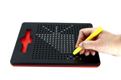 Tablita de desen cu magneti educativa, 380 piese, stilou magnetic