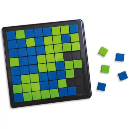 Joc de logica Skato pentru 2 jucatori, strategie si concentrare