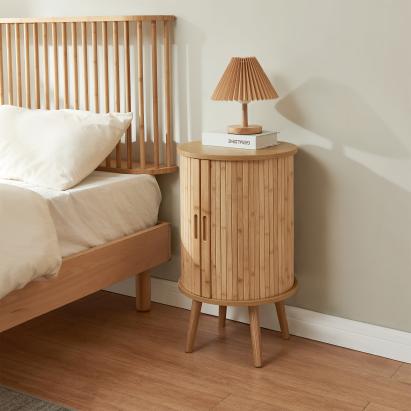 Noptieră Nordkapp 65x40 cm din bambus, cu 2 uși glisante