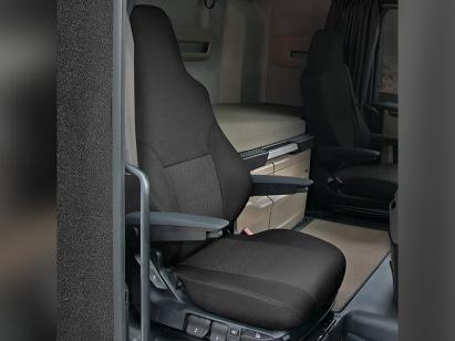 Ușă Kegel seria Tailor Made potrivită pentru scaunul din față al pasagerului MAN TGX după 2020, neagră Performance AutoTuning