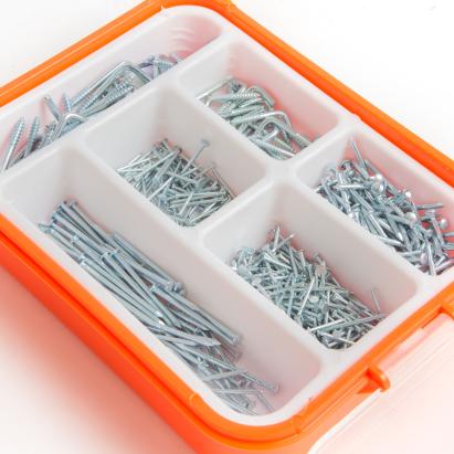 Set cuie si carlige Handy, 475 piese, cu cutie de depozitare