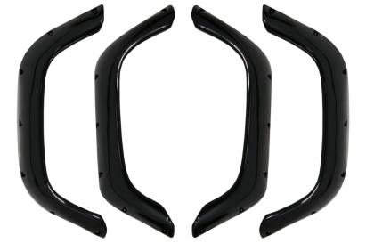 Prelungiri aripi negre lucioase pentru Land Rover Defender 90 si 110
