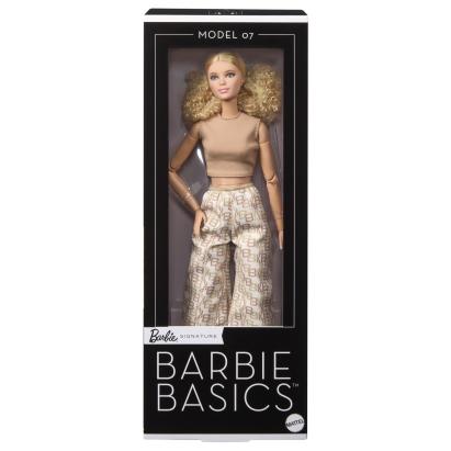 Papusa Barbie Signature Basics Model 07 blonda, de colectie