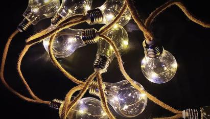 Ghirlandă solară Strend Pro cu 10 LED-uri tip bec, 3,8 m