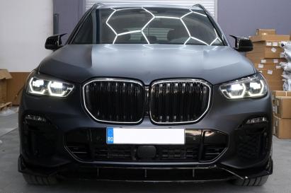 Grilă centrală BMW X5 G05 2018+ negru lucios, design M sport