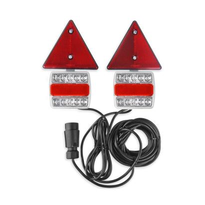 Set lampi stop LED cu magnet si cablu 7,5m 12V cu catadioptri triunghiulari, 2buc Amio Garage AutoRide