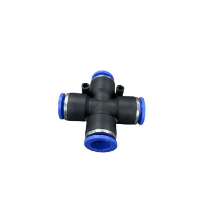 Racord tip Cruce plastic 6mm Automotive TrustedCars