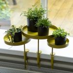 Esschert Design Tavă pentru plante cu clemă, auriu, rotund, M GartenMobel Dekor