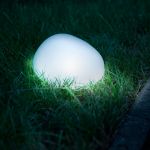 Lampă solară - formă piatră - sticlă mată - 165 x 142 x 115 mm - LED alb cald Best CarHome