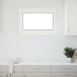 Fereastră de subsol „RISOR” 90x70 cm oscilo-batantă DIN dreapta, albă GartenMobel Dekor