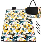 Patura pentru picnic sau plaja, cu folie izolatoare si maner, 150x200cm, model tropical, alb verde Household NewTrend