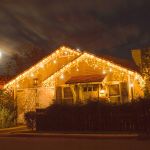 Ghirlanda luminoasa tip perdea cu flash 500 LED-uri, 20m, pentru interior/exterior, iluminare galbena Household NewTrend