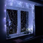 Perdea luminoasa 300 LED-uri, 3m, pentru interior/exterior, telecomanda, iluminare alba Household NewTrend