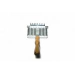 Țesală pentru animale cu mâner din lemn – Micul Fermier GF-0413