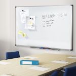 Tabla magnetica whiteboard 90x150 cm, rama aluminiu, tavita markere MultiMark GlobalProd