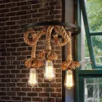 Lustră rustică tip roată cu 3xE27, metal maro și sfoară pentru interior