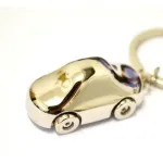 Breloc chei auto metalic in forma de masina, finisaj lucios, rezistent