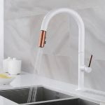 Baterie de bucătărie cu duș extractibil, alamă sanitară, alb lucios Rose Gold 44 cm