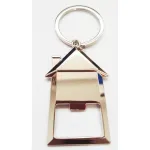 Breloc metalic în formă de casă, cu desfăcător de sticle integrat