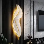 Aplică LED decorativă tip pană 85 cm, 31W, alb-auriu, 3 temperaturi culoare