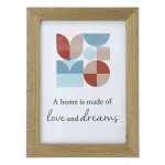 Ramă foto 10x15 cm din lemn natur, design clasic, pentru birou sau perete