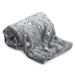 Pătură fosforescentă 150x200 cm cu steluțe glow, moale și confortabilă