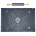 Set din silicon pentru frământat și întins aluatul 64x45 cm, cu tăvălug