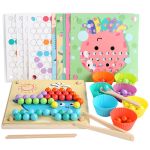 Puzzle Montessori cu bile colorate din lemn Leziter, set educativ cu pensetă