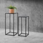 Set 2 mese laterale tip coloana Barbaricina, negre, din metal