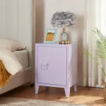 Noptieră metalică Inari din oțel, lila deschis, cu ușă și raft interior
