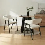 Set 2 scaune dining tapițate bej cu brațe Kohlmand [en.casa]