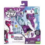 Figurina My Little Pony Opaline Arcana cu aripi mobile si accesorii