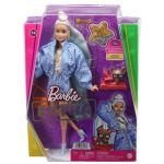 Păpușă Barbie Extra cu bandană, 15 accesorii și cățel Chihuahua