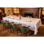 Set 2 fete de masa damasc albe Somnart 160x220 cm din 100% bumbac