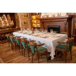 Set 2 fete de masa damasc albe Somnart, 180x260 cm, 100% bumbac, 12 persoane