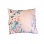 Pernă Viseo matlasată din microfibră imprimată 60x60 cm, florală