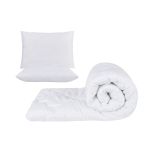 Set pilotă albă 180x200 cm cu 2 perne matlasate 50x70 cm