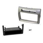 Kit ramă 1DIN Connects2 pentru Toyota Corolla Verso 2004-2007, argintiu