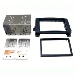 Kit rama 2DIN Connects2 pentru Mercedes Vito W639 si Viano 639