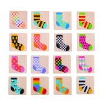 Joc de memorie din lemn pentru copii - Ciorapeii mei, 32 carduri