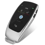 Cheie smart Mercedes cu touchscreen și keyless entry, argintie