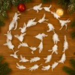 Ghirlanda decorativa cu pene albe pentru brad si decor festiv, 200 cm