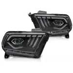 Set de faruri LED de tuning potrivit pentru Ford Mustang 2010-2013 cu bază neagră, pentru modelul cu lumini DRL din fabrică, cu semnalizatoare dinamice, stânga și dreapta Performance AutoTuning