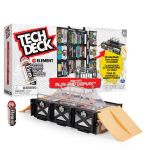 TECH DECH PACHET VITRINA SI PODIUM SuperHeroes ToysZone
