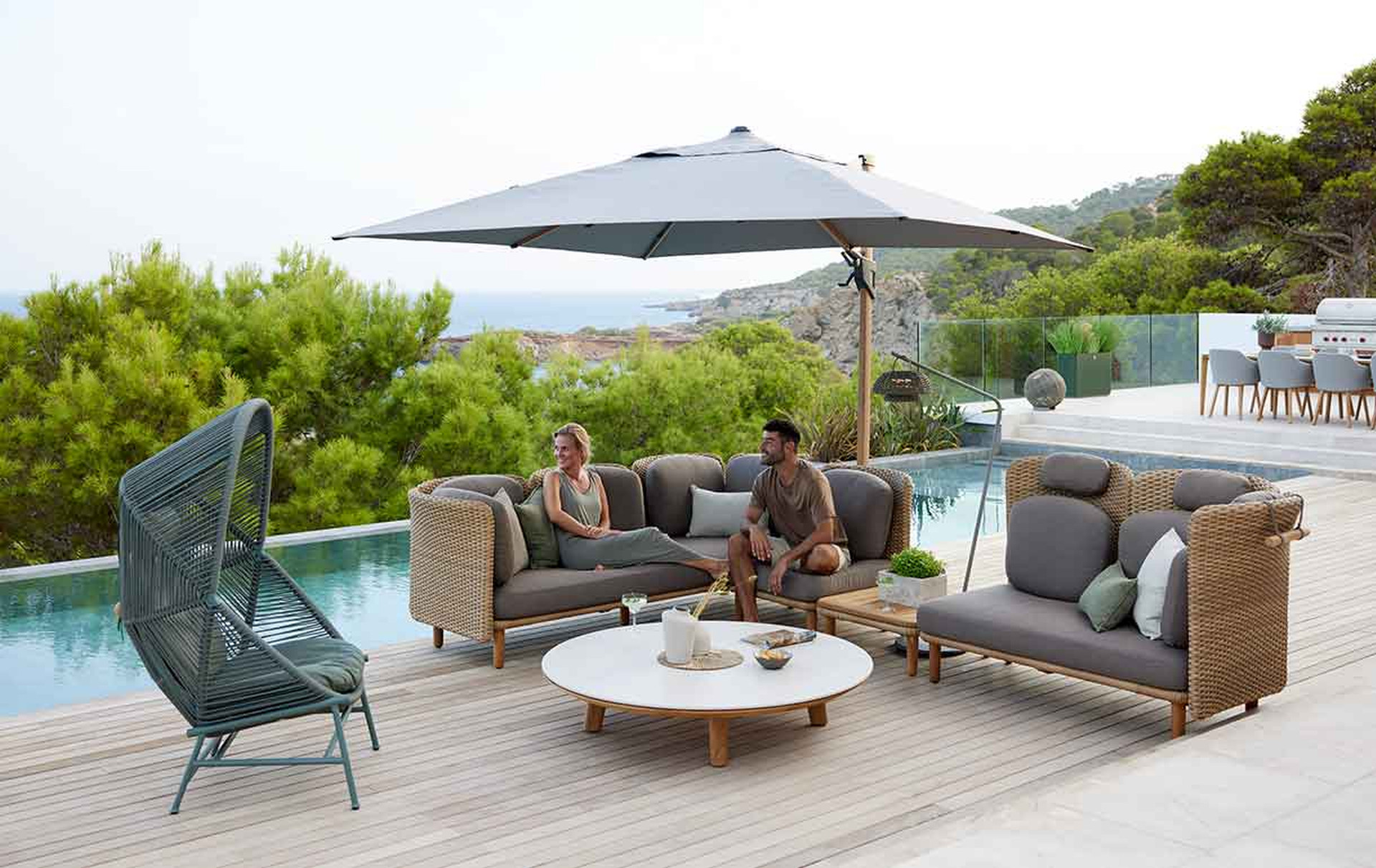 Moduri în care poți folosi un parasolar cu picior Moduri în care poți folosi un parasolar cu picior