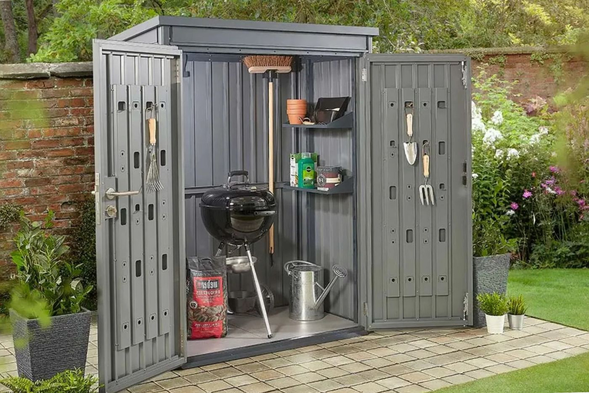 Soluții de Organizare în Magazii de Grădină Soluții de Organizare în Magazii de Grădină